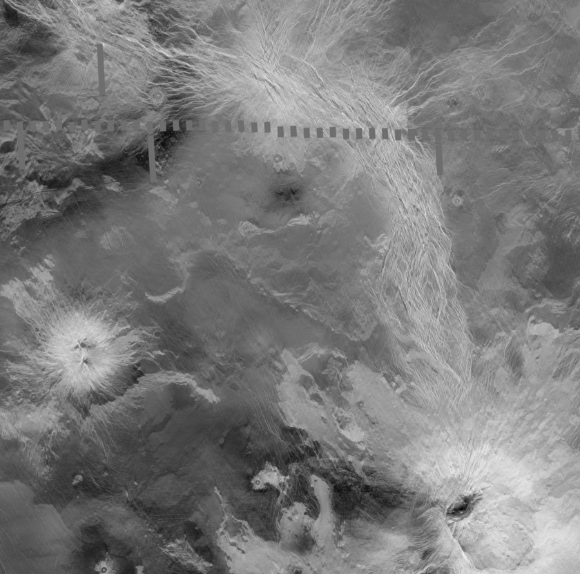 Ganis chasmata, Venus: Site of active volcanism?