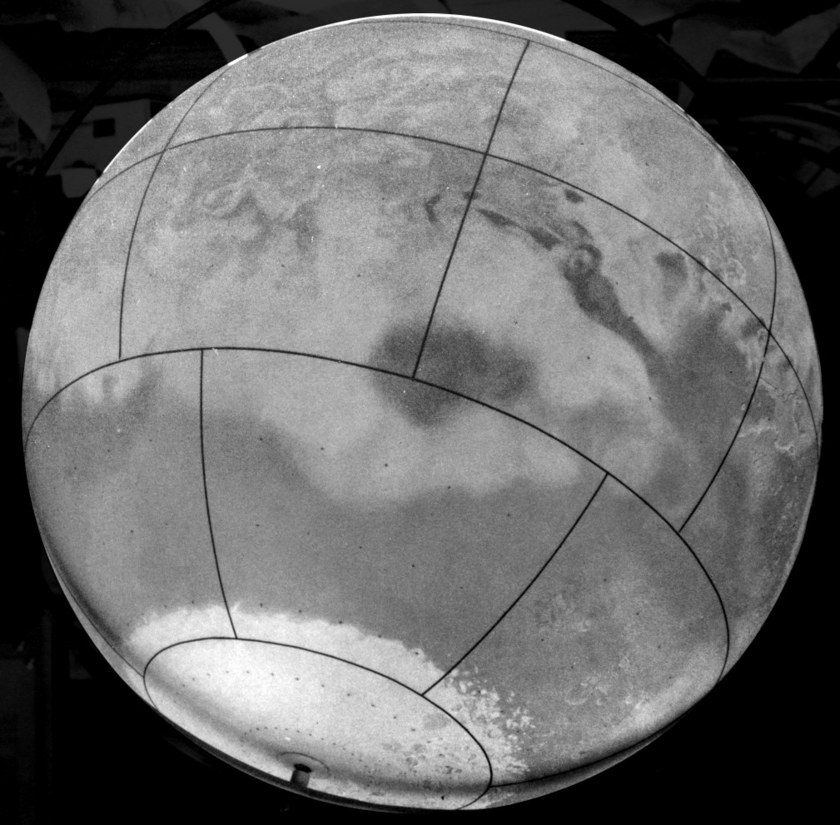 Don Davis' Mariner Mars globe