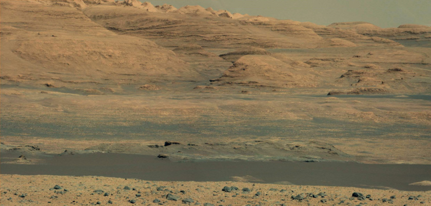 Panoramic view of distant foothills, Curiosity sol 517