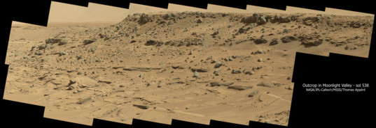 Outcrop on north side of Moonlight Valley, Curiosity sol 538
