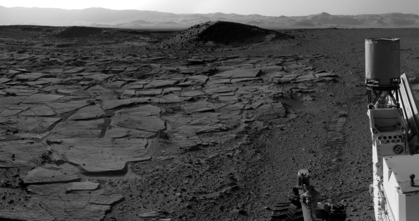 Late-afternoon Navcam panorama at the Kimberley, Curiosity sol 593