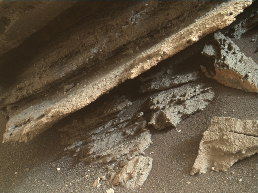 MAHLI images of target