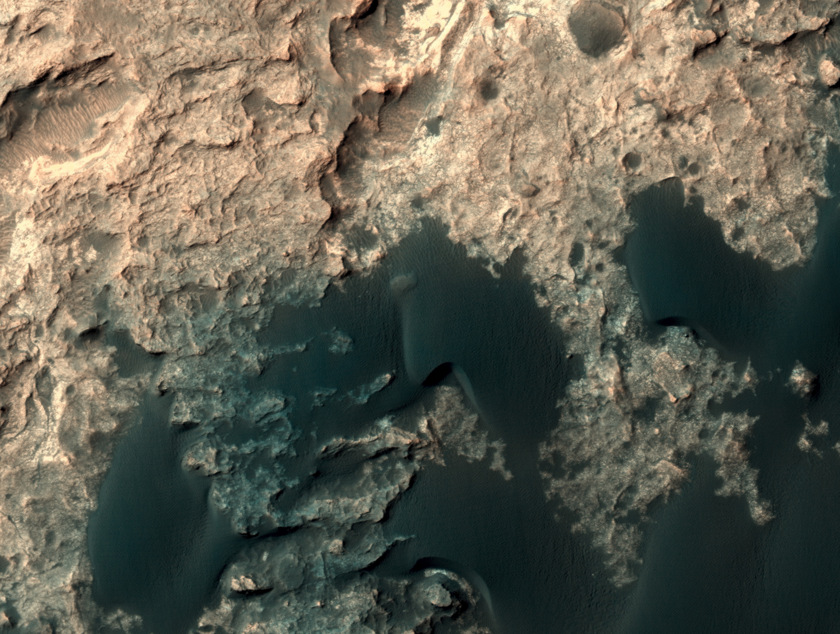 HiRISE view of Curiosity, sol 1207 (December 29, 2015)
