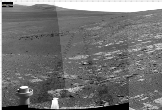 Navcam view looking south from station 14