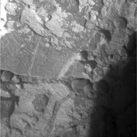 MI image of outcrop at Cape York