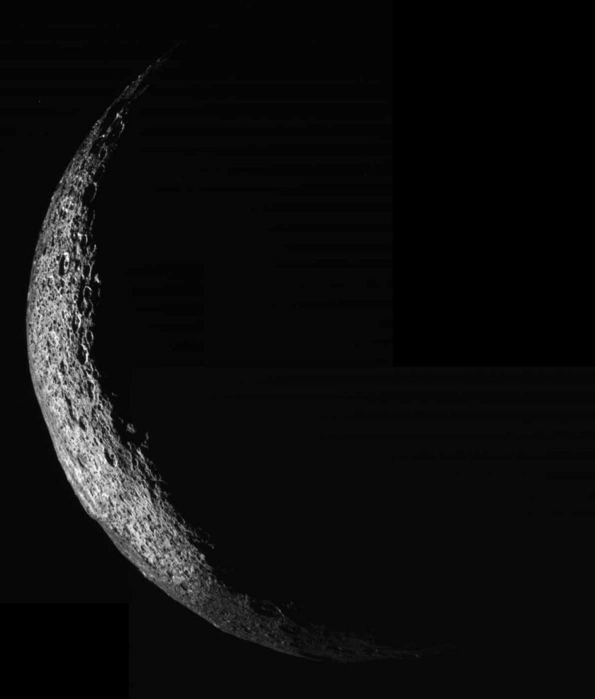 Crescent Iapetus