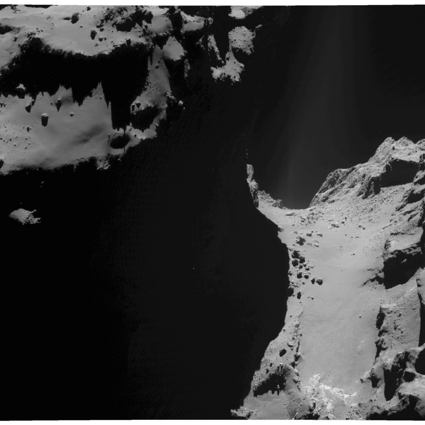 Before & after: Different exposure settings expose comet jets