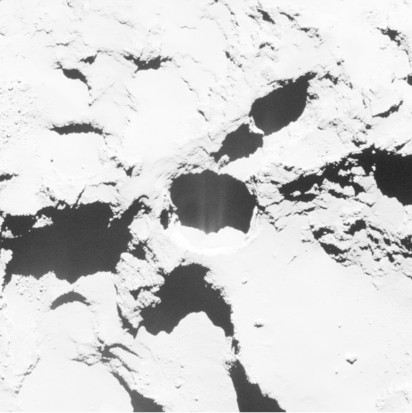 Before & after: Active pit in Seth region of comet Churyumov-Gerasimenko