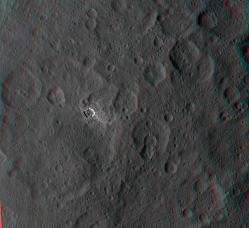 Oxo: A small, bright Cerean crater in 3D