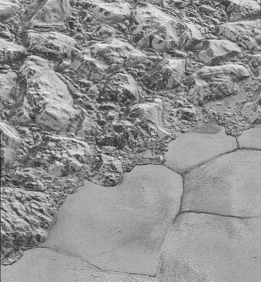 Mountainous shoreline of Sputnik Planum