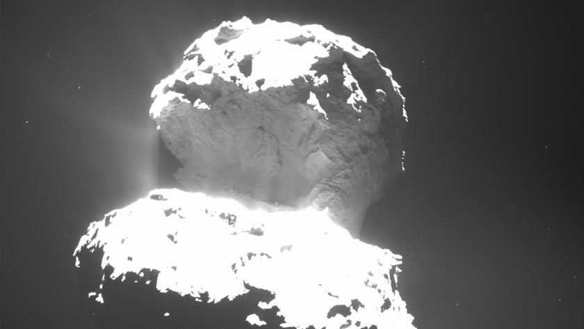 Rotating comet's jets