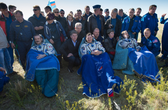 Expedition 35 crew returns to Earth