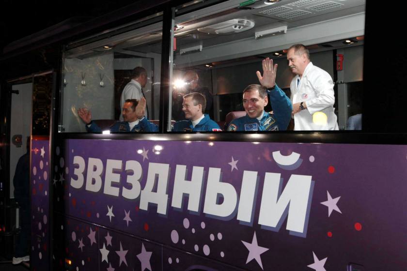 Soyuz TMA-18M launch crew