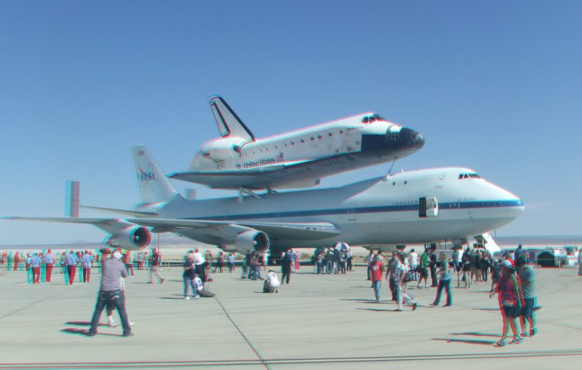 3D Anaglyph Space Shuttle Endeavour at Edwards Air Force Base, September 20, 2012 (#5671)