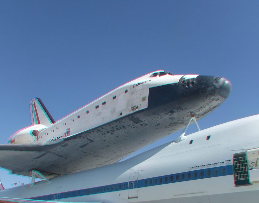 3D Anaglyph of Space Shuttle Endeavour at Edwards Air Force Base, September 20, 2012 (#5696)