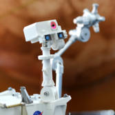 Curiosity Points to Its Landing Site