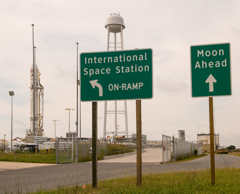 All signs point to commercial spaceflight