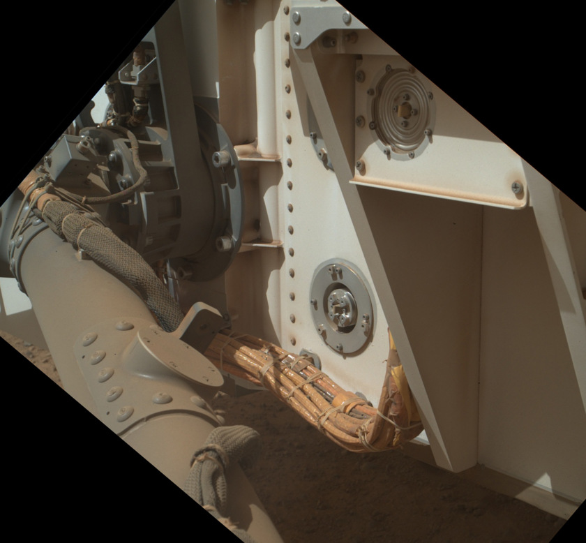 Curiosity SAM instrument atmospheric inlet ports, sol 544