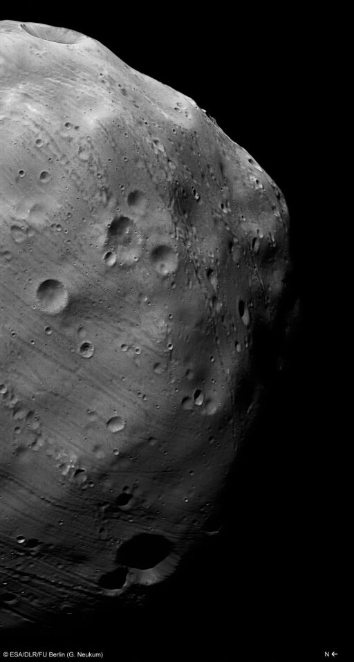 Phobos closeup from Mars Express