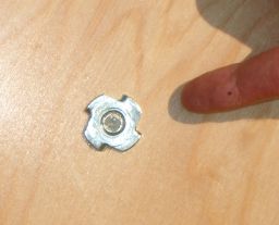 How to install the T-nut