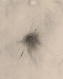 Fresh crater in Arabia Terra, Mars