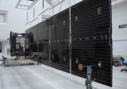 Dawn's solar panel deployed