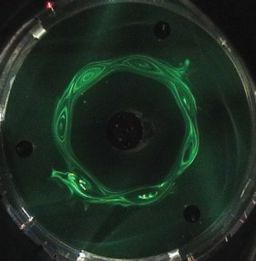 Creating Saturn's...septagon(?) in the laboratory