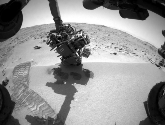 Curiosity Hazcam photo, sol 93: Fifth scoop from Rocknest