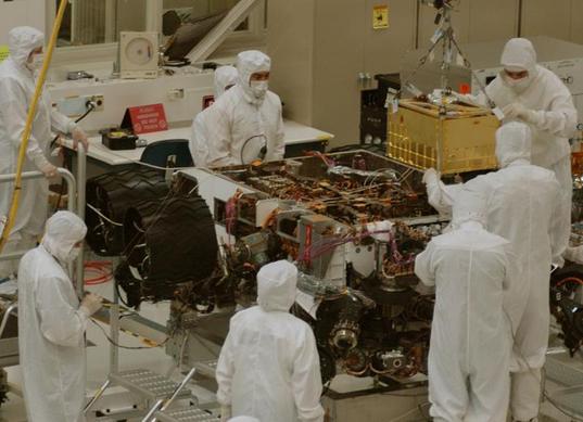 Installation of Curiosity's SAM instrument