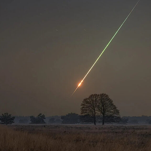 Asteroid 2023 cx1 gijs de reijke