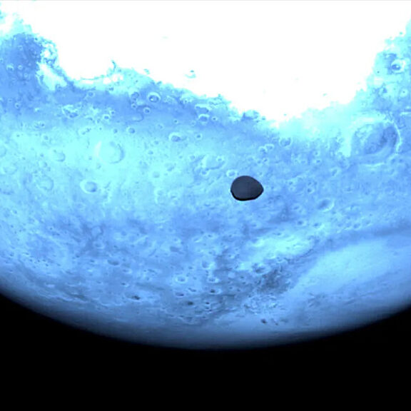 Hera sees mars and deimos infrared