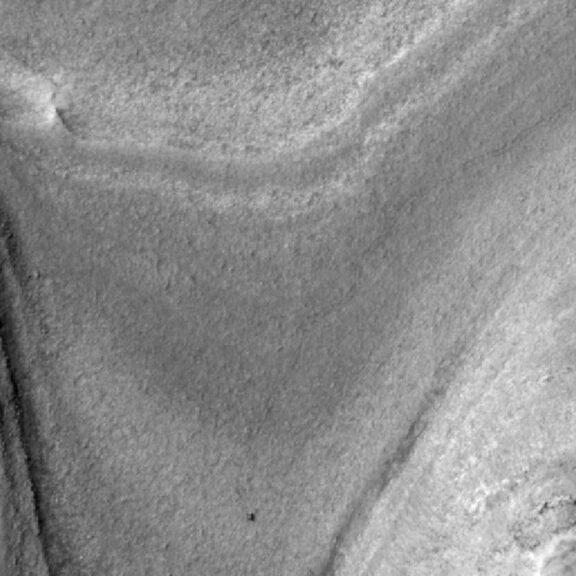Hirise spots curiosity 2025