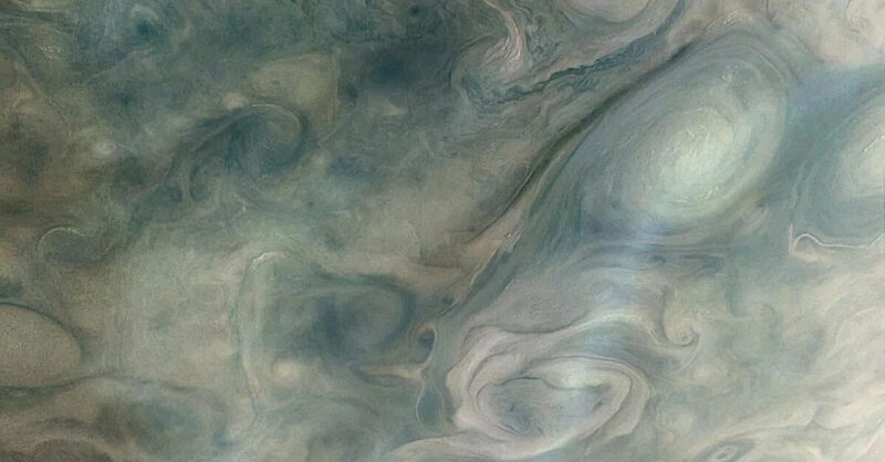 Alien clouds and those that peer through them - Vimarsana News