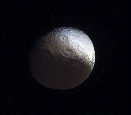Animation of Cassini's March 2015 Iapetus observations