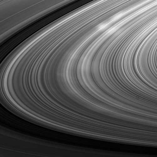 Raggi rotanti negli anelli di Saturno