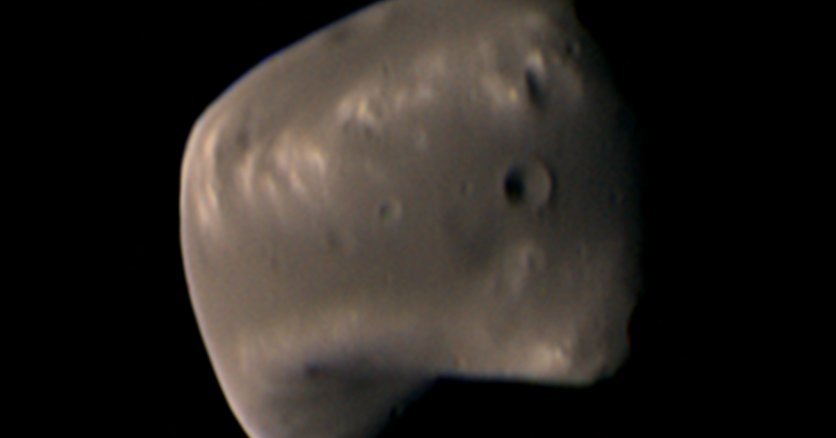 Moon Monday: Deimos