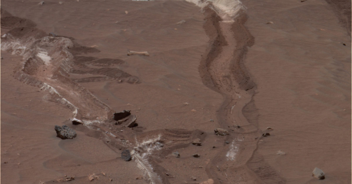 Spirit rover tracks at Tyrone, sol 1096 | The Planetary Society