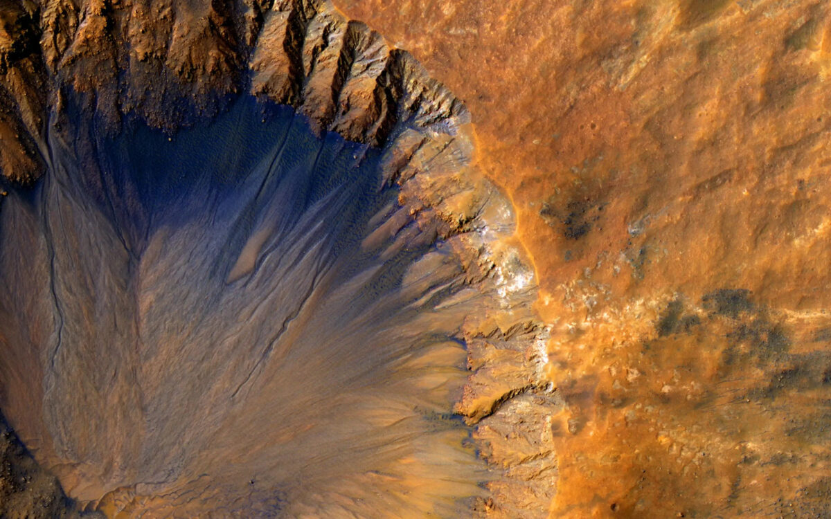 Sirenum Fossae on Mars | The Planetary Society