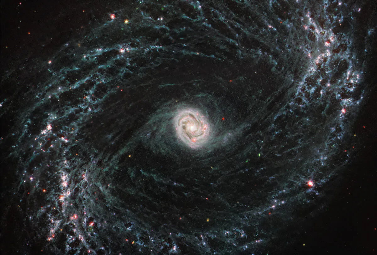 JWST spots galaxy NGC 1433