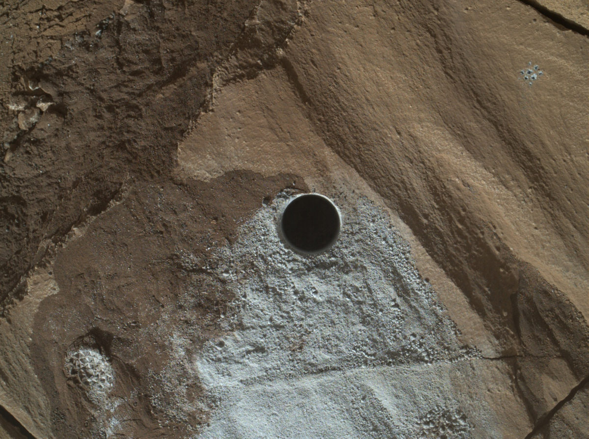 Lubango, Curiosity sol 1321 (April 24, 2016) | The Planetary Society