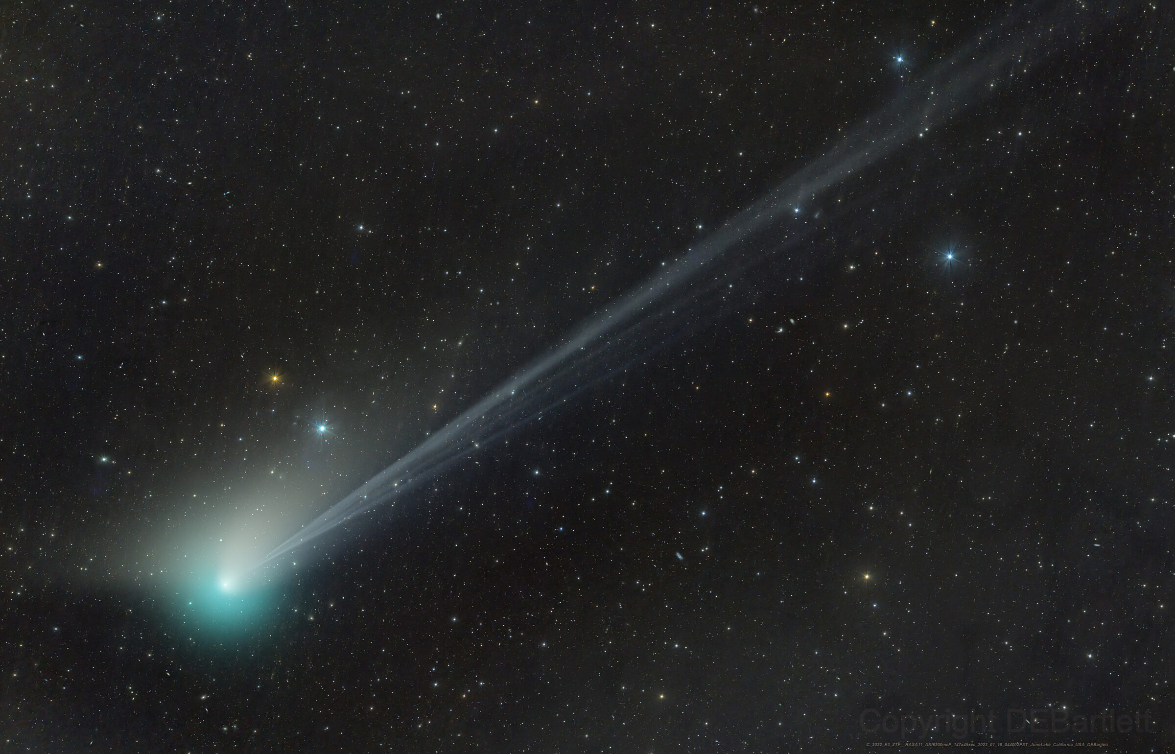 Stunning Comet C/2022 E3 (ZTF) The Society