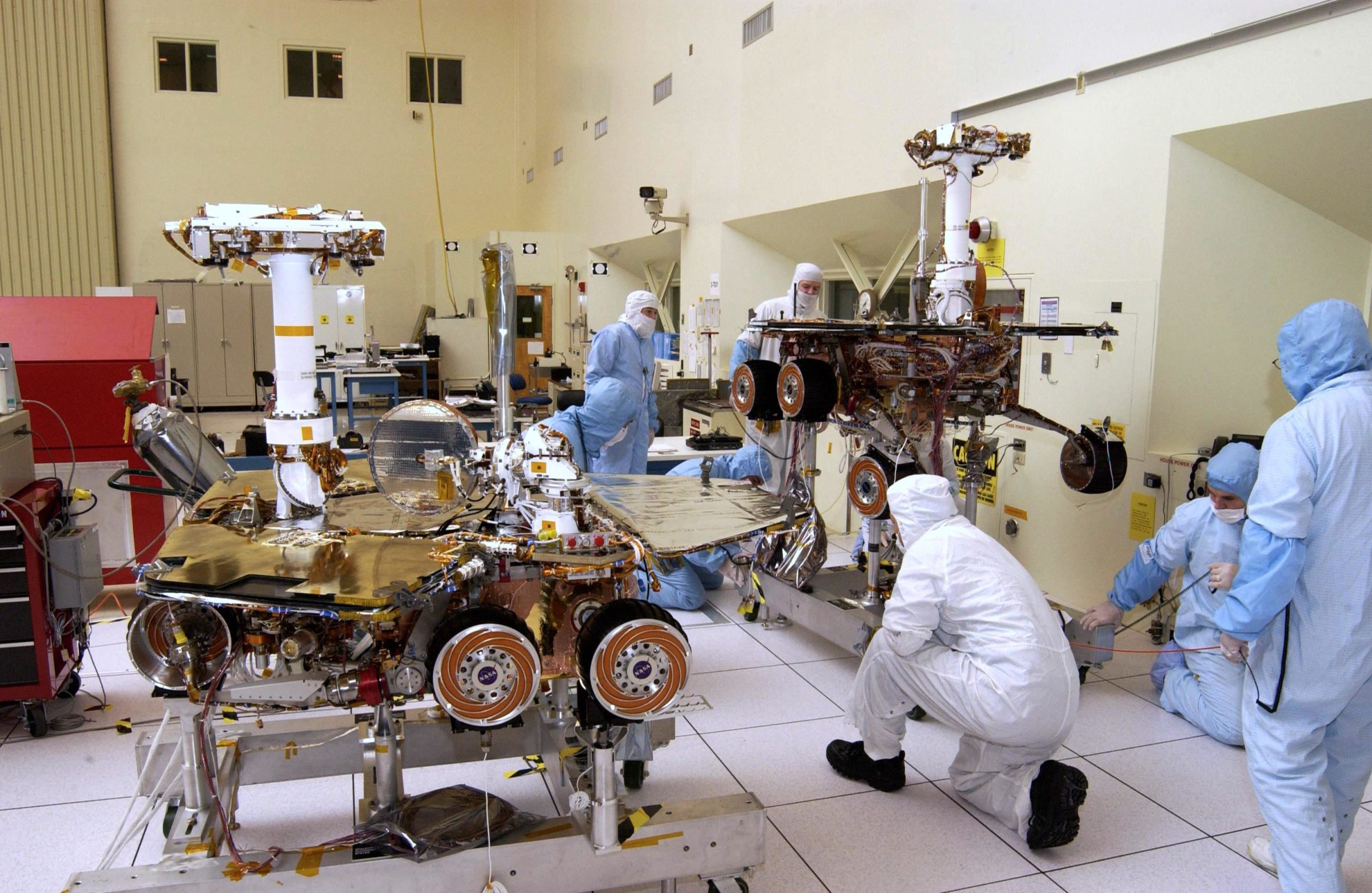 The Mars Exploration Rovers in Final Testing | The Planetary Society