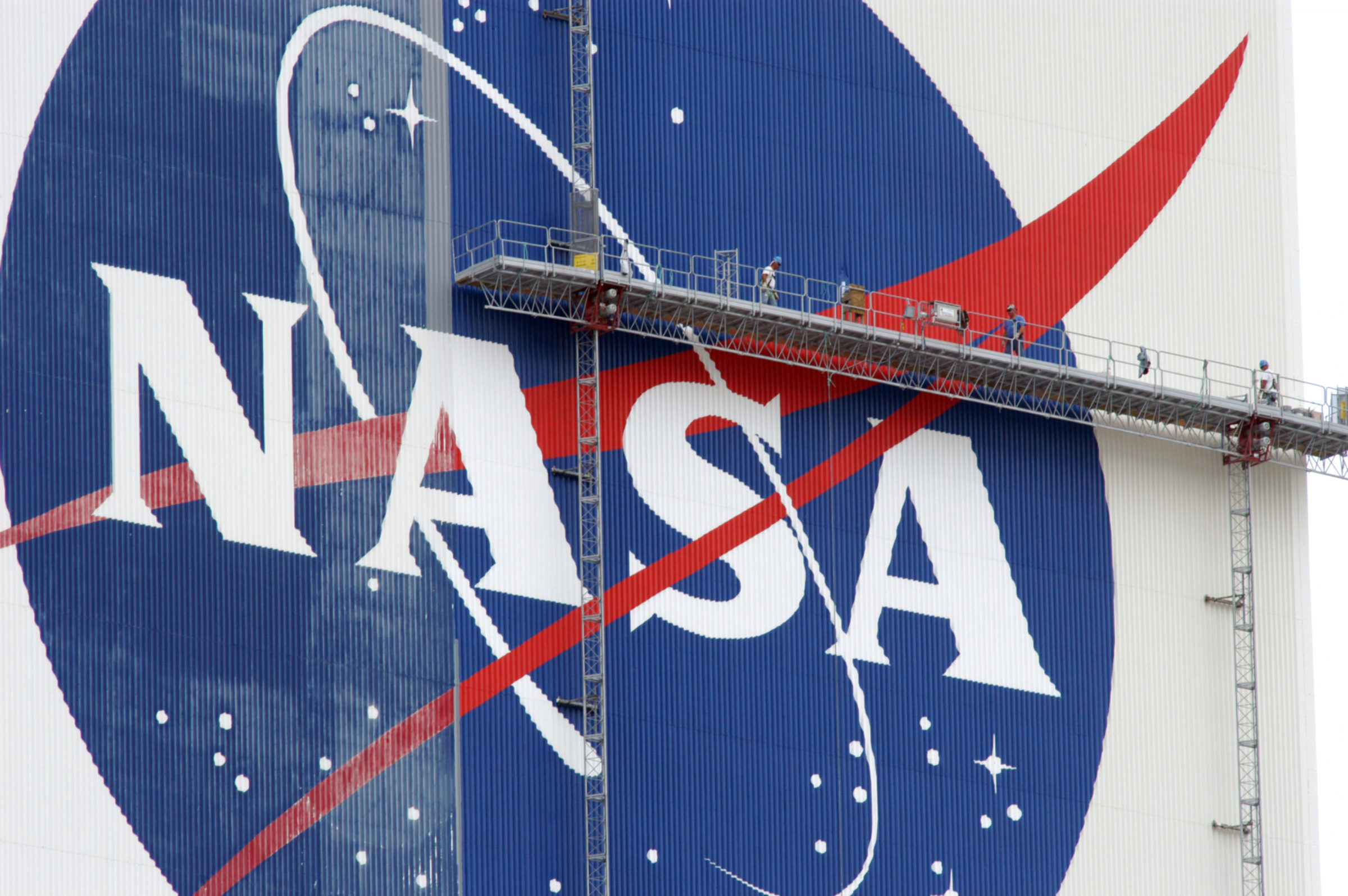 NASA VAB logo painting | The Planetary Society