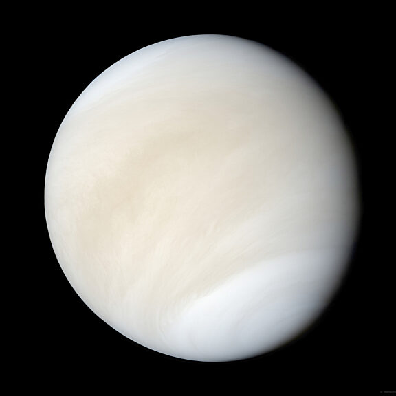 Venus in widescreen