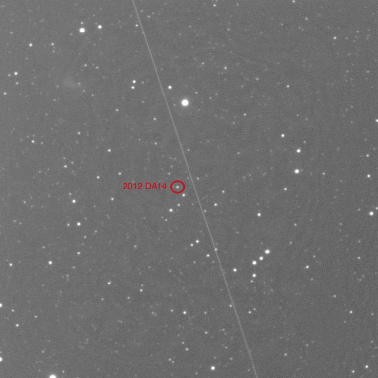 Asteroid 2012 DA14 and a satellite streak… | The Planetary Society